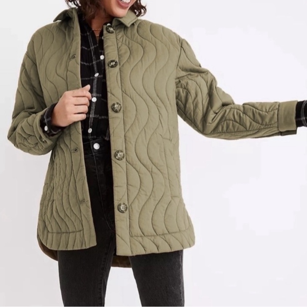Madewell Quilted Puffer Jacket in Olive Green